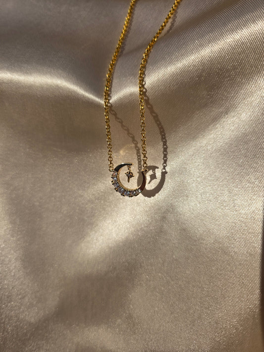 Spark of the moon necklace